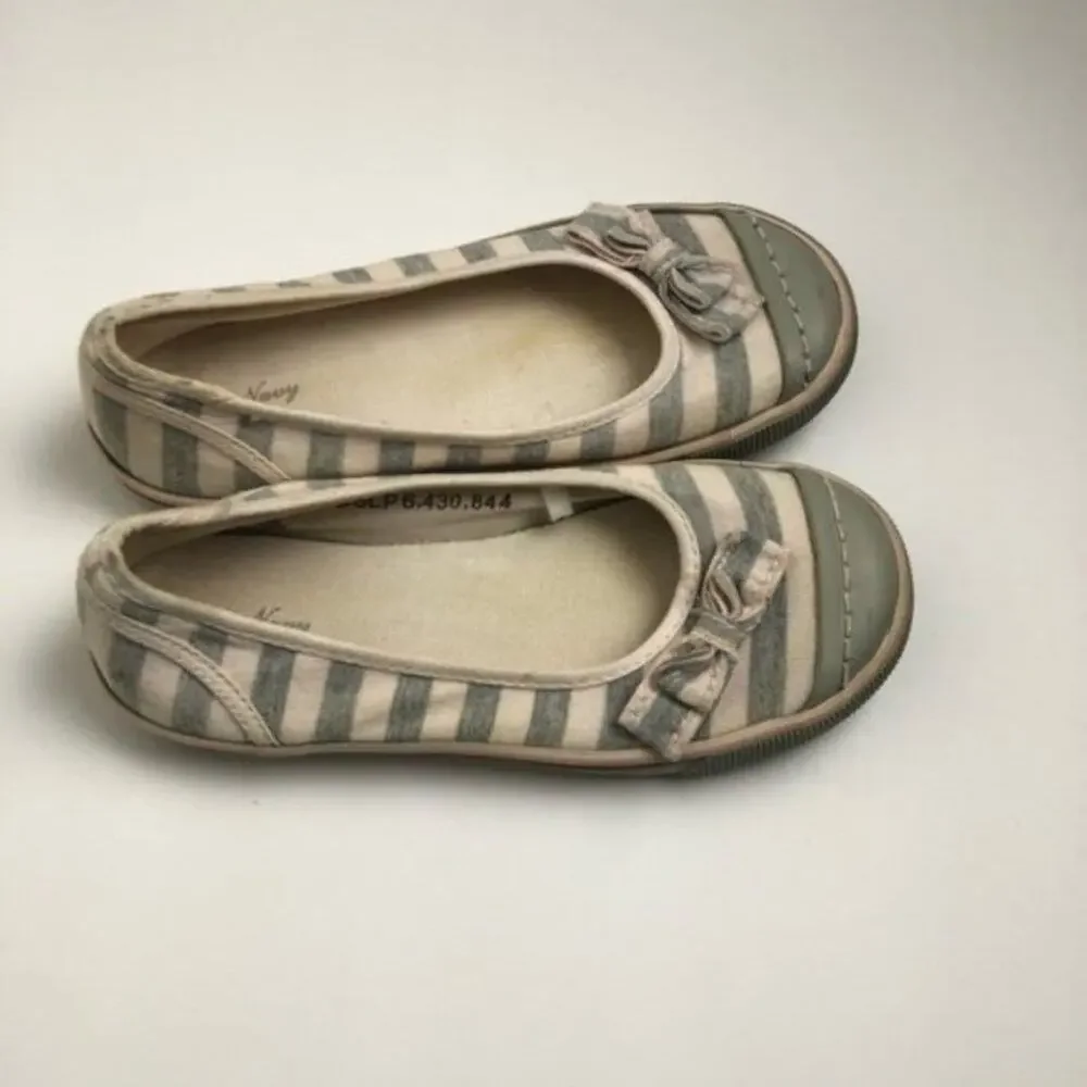 Old Navy Toddler Girls Striped Slip on Sneaker Shoes Size 13
